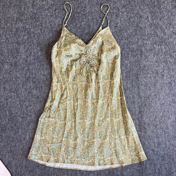 Zara Dresses & Skirts - Zara Green Paisley Print Vacation Viscose Slip Dress Size L Mini Ruched V-Neck